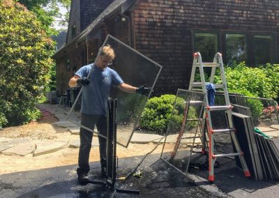 Using a special equipment for washing screen